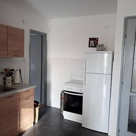 Apartment Borostyan Vendeghaz *