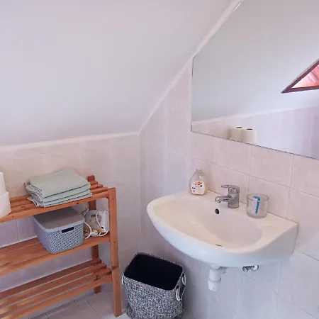 Apartment Borostyan Vendeghaz Balatonkeresztur