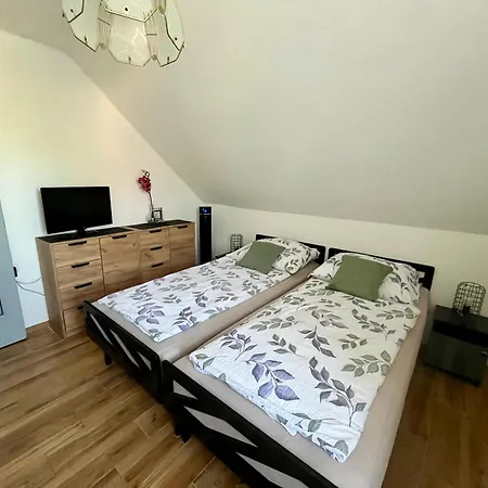 Borostyán Apartamento Balatonkeresztúr